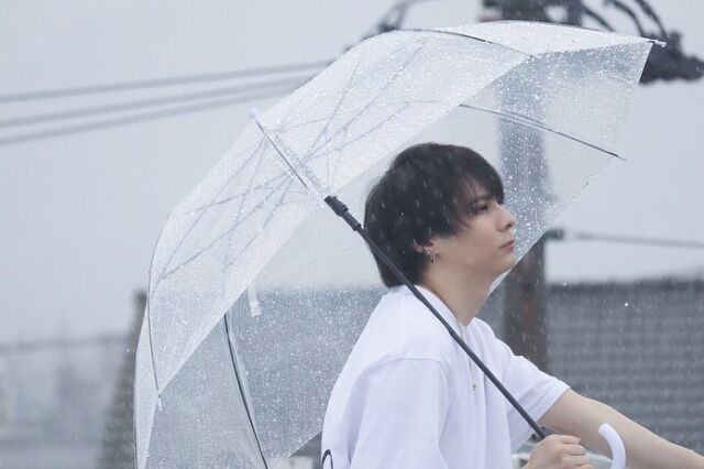 「雨が降ったら写真撮りに行こ。」って。
雨粒全部写って良い
@naoxgao
.
.

#portrait
#メンズポートレート
#被写体
#ポートレートモデル
#ポートレート男子
#メンズモデル
#photo
#撮影
#カメラ

#Ehime #愛媛 #瀬戸ポトレ

#ファインダー越しの私の世界
#カメラ好きな人と繋がりたい
#ポートレート好きな人と繋がりたい
#カメラ好きな人と繋がりたい
#good_portrait_world
#colorsjp
#スクリーンに恋して
#その瞬間に物語を